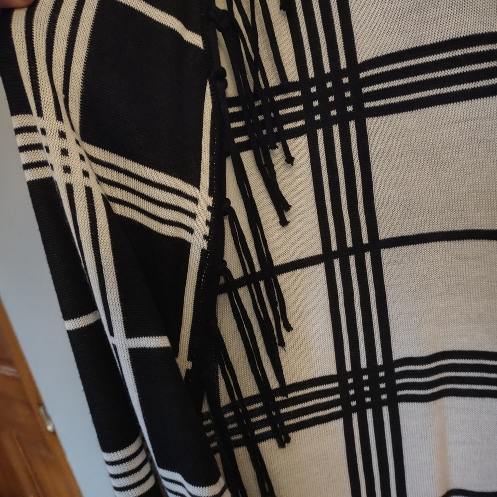 Fontana Black & White Plaid Open Cardigan Sweater with Fringe - Women's Size Med - Picture 8 of 11
